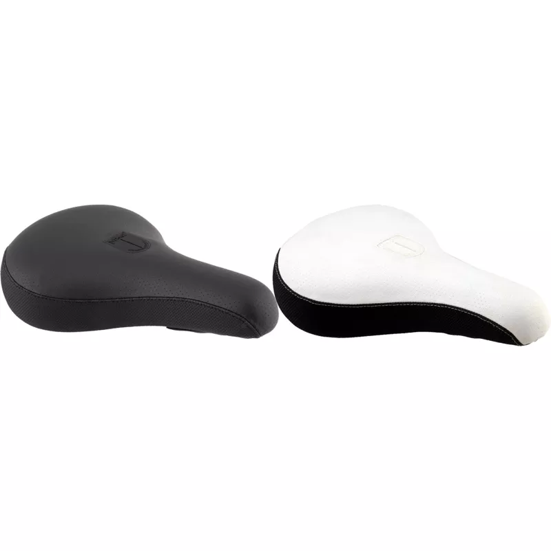 Alienation Legend Pivotal Seat