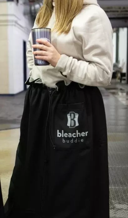 BLEACHER BUDDIE BLANKET 55" X 39" BLACK