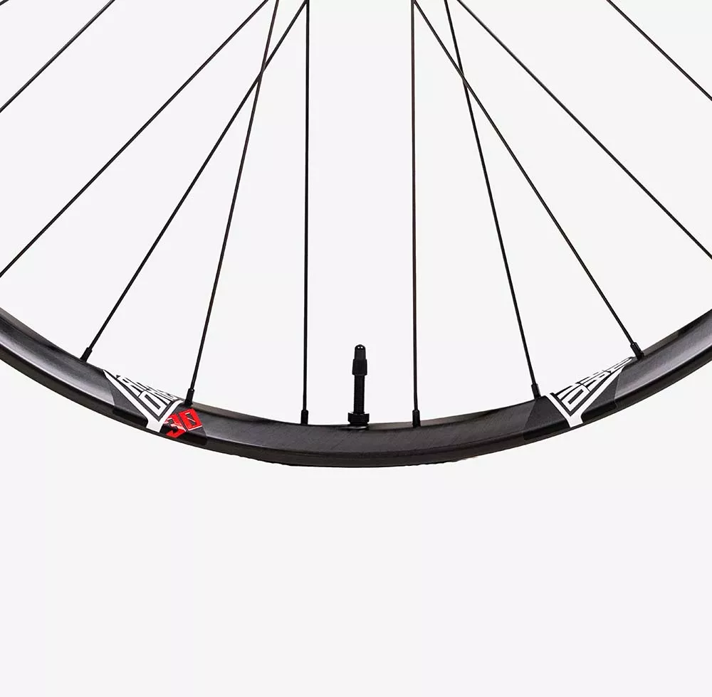 We Are One Triad (EN) Industry Nine 1/1 Boost Wheelset